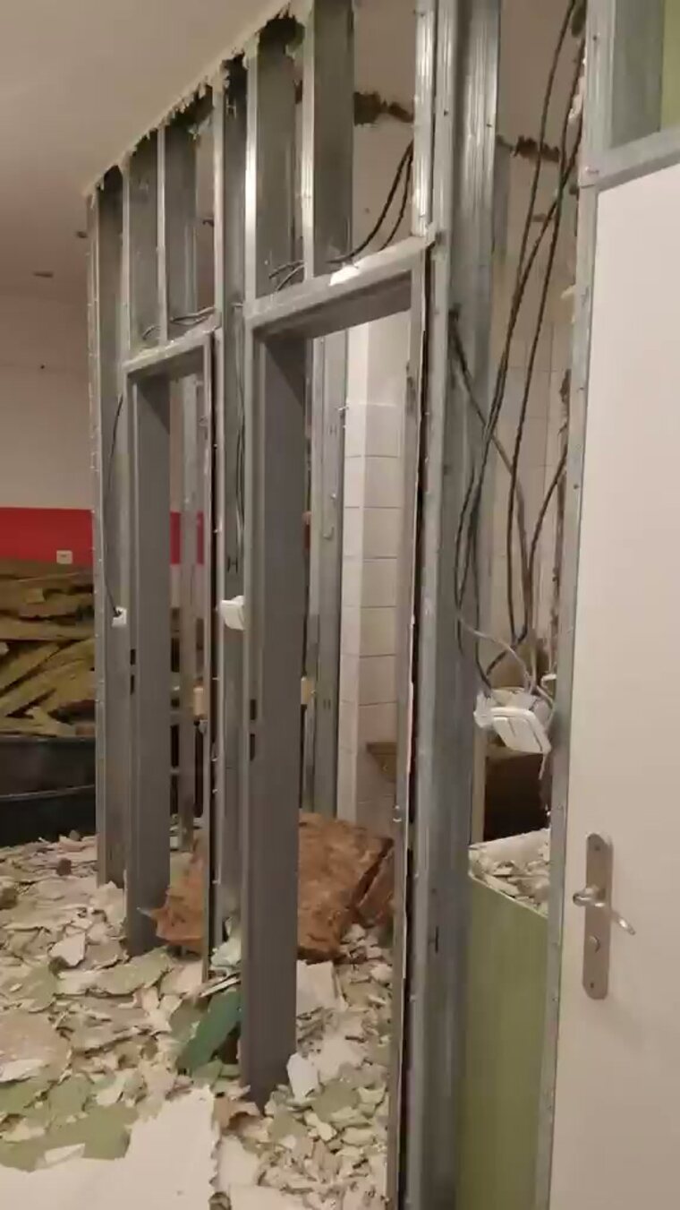 Během stavby 3